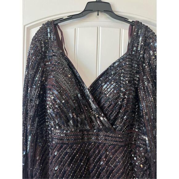 MAC DUGGAL EMBELLISHED FULL LENGTH LAYERED SLEEVE GOWN - Picture 12 of 14